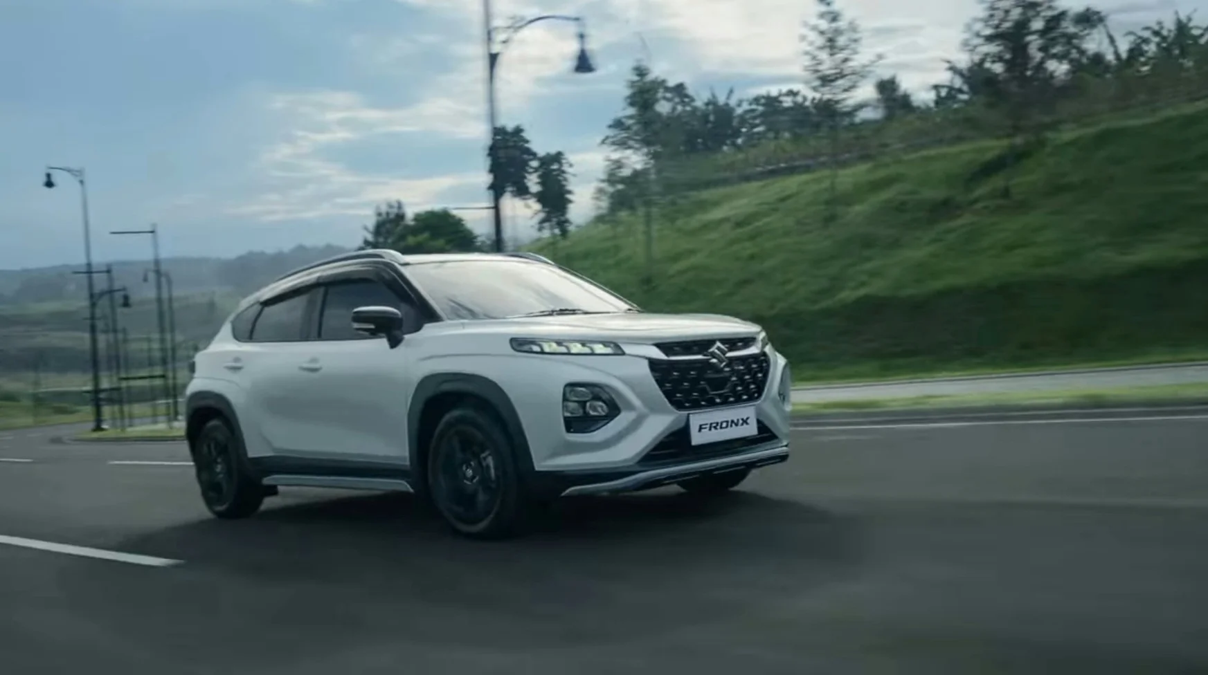Suzuki Fronx Laris Manis! 1.500 Unit Terjual Sejak Meluncur