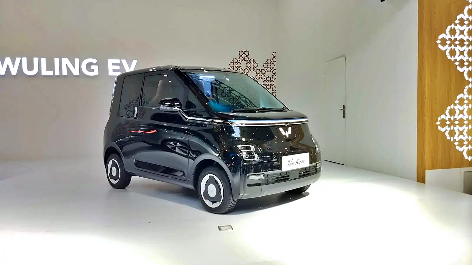 Wuling New Air ev Unggul Fitur, Sabet Gelar EV City Car 2025