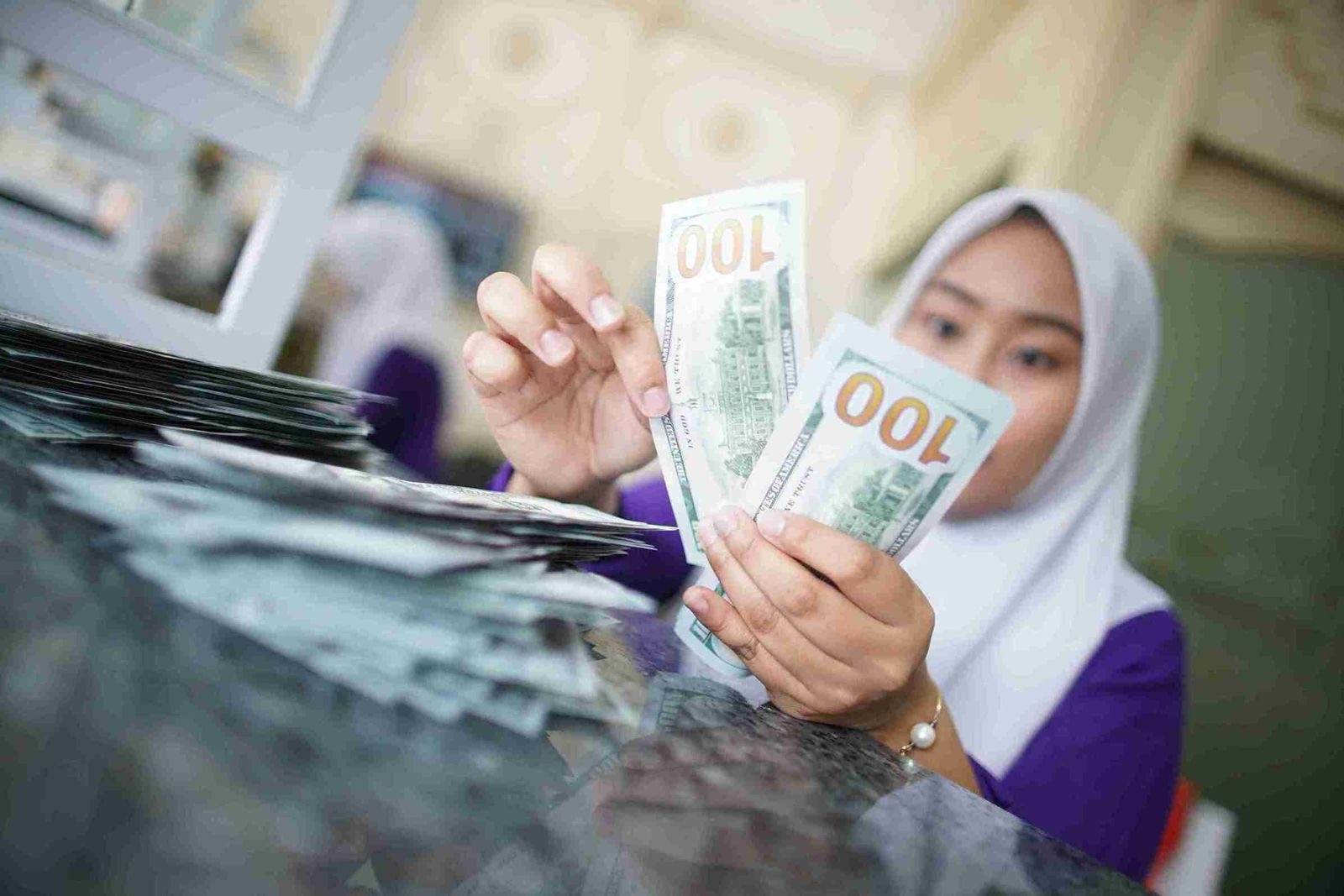 Dolar AS Tertekan Krisis Politik Jepang