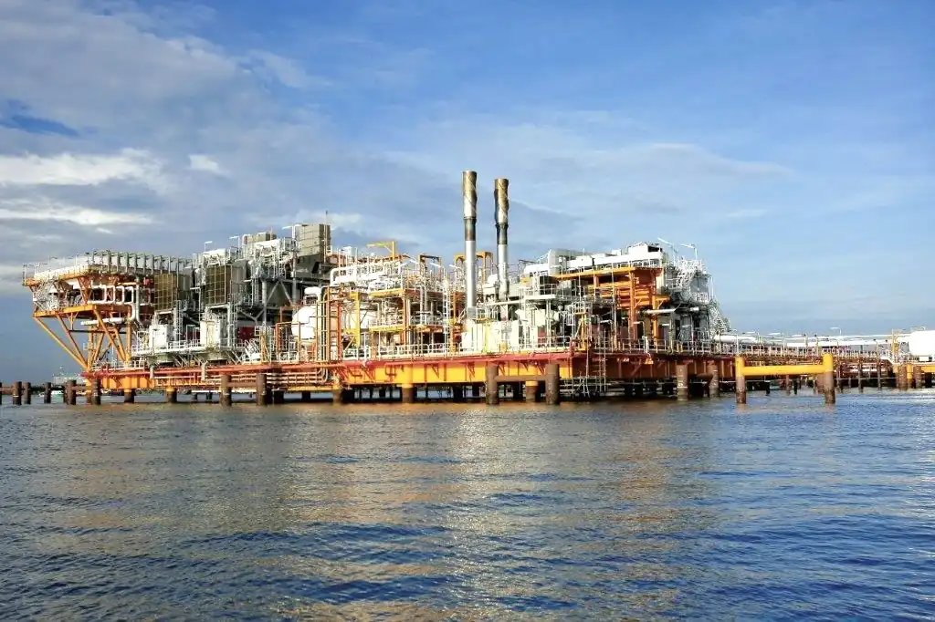 Harga Minyak Naik Tipis Meski Chevron Diizinkan Produksi Lagi di Venezuela
