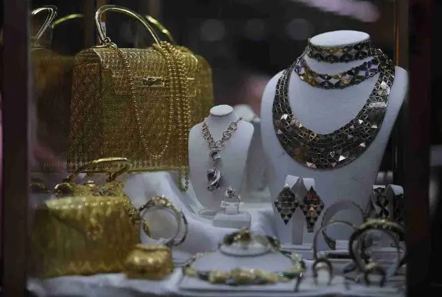 Harga Emas Dunia Bisa Tembus USD3.500 Pekan