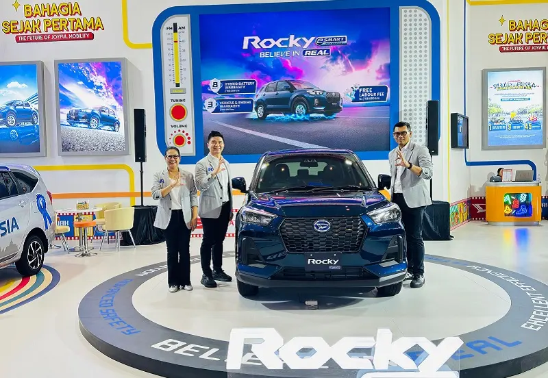 Daihatsu Pamerkan Rocky Hybrid di GIIAS Surabaya 2025