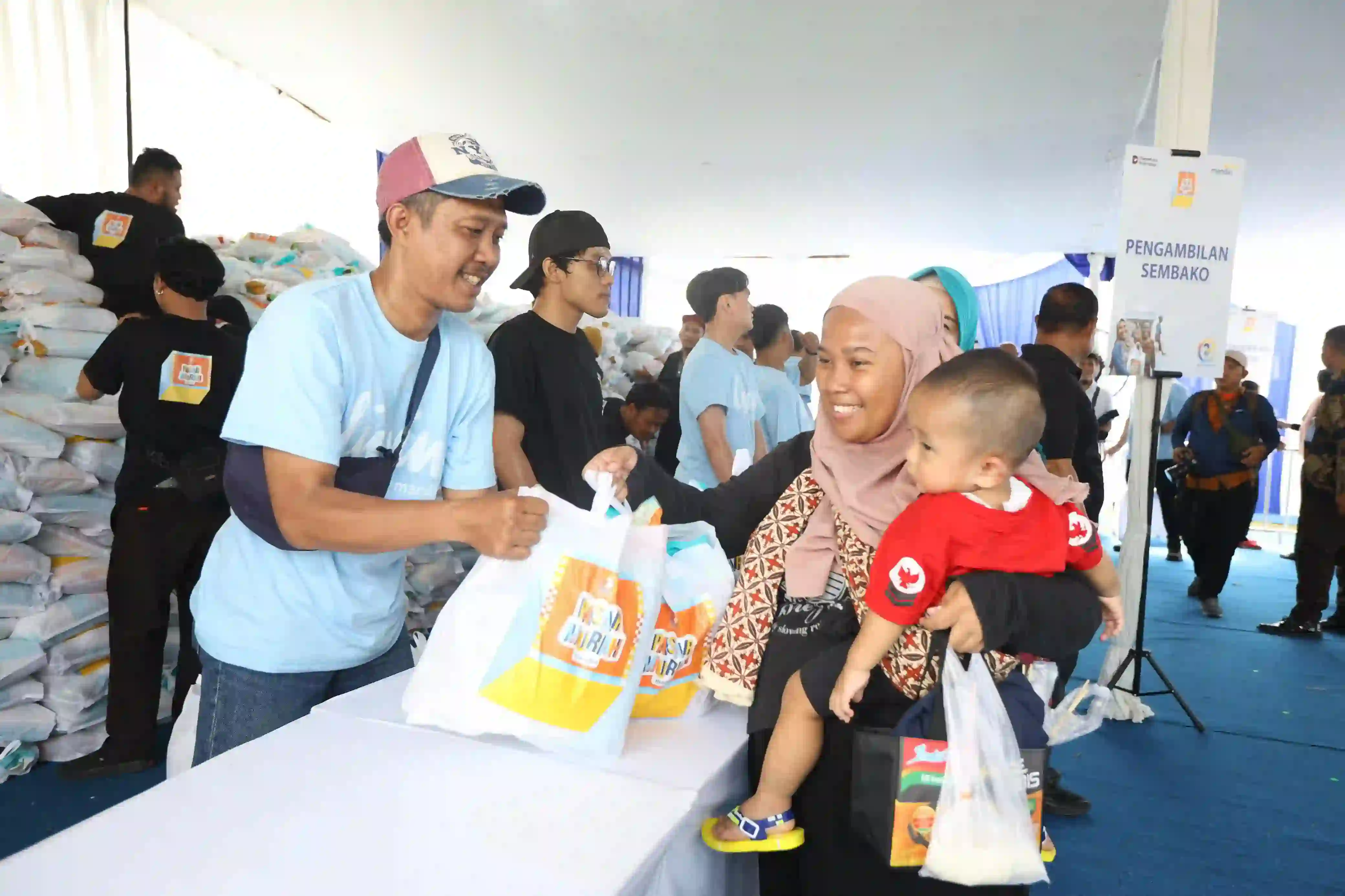 HUT ke-27, Bank Mandiri Gelar Pasar Murah & Libatkan UMKM