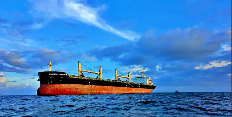 DER 190 Persen, Akuisisi Kapal USD100 Juta Uji Leverage CBRE