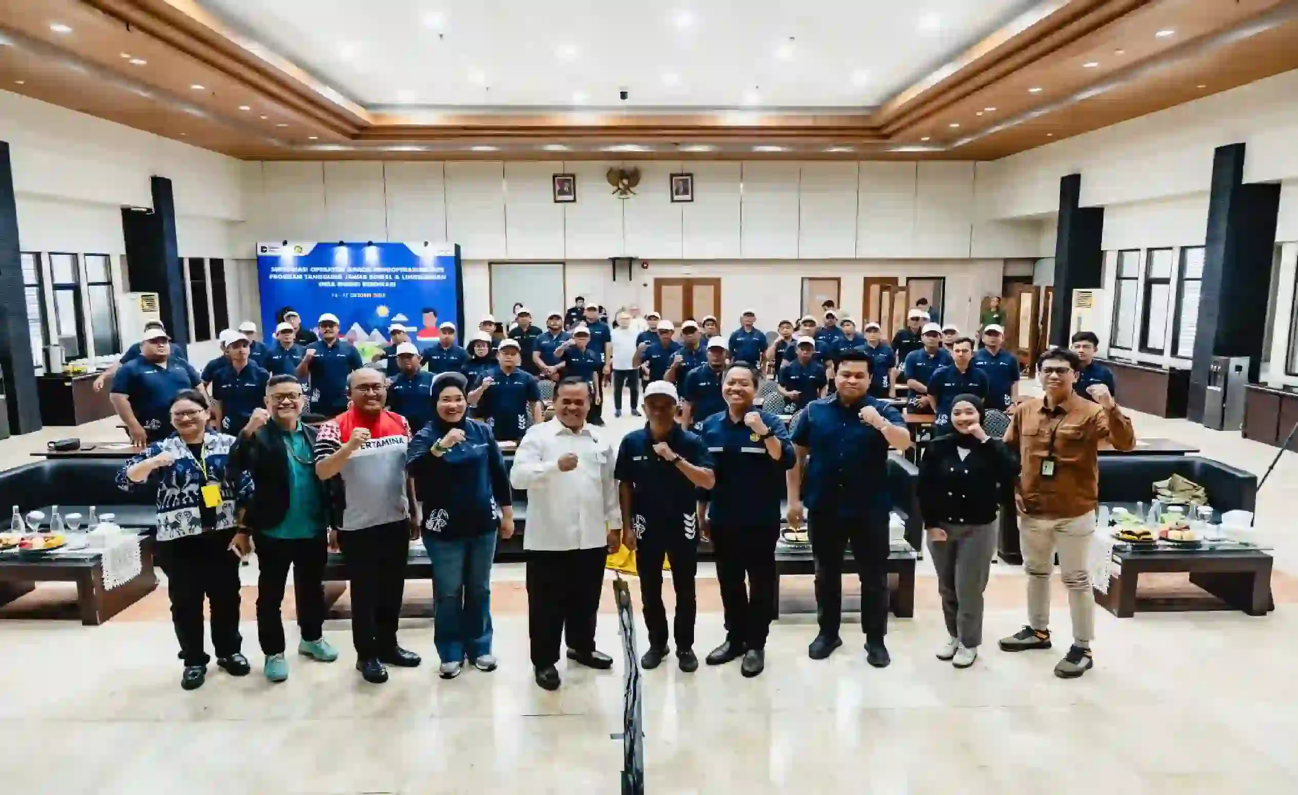 Pertamina Latih 40 Local Hero Jadi Operator PLTS Bersertifikat