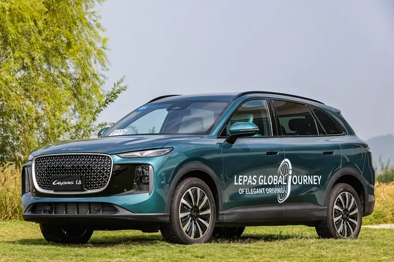 Chery Mulai Global Journey Lewat SUV Mewah LEPAS L8