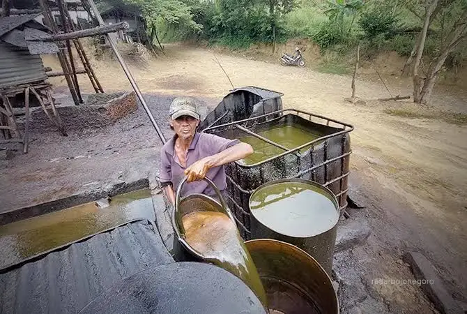 Legalisasi Sumur Rakyat di Banyuasin Menuai Sorotan: Energi Bersih?