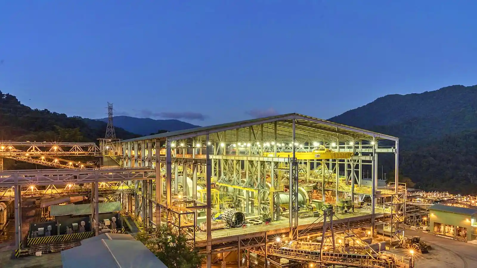 Smelter Masih Tersendat, Begini Kinerja Terbaru AMMN