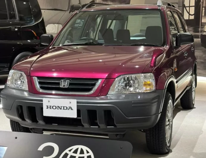 Evolusi Honda CR-V, 30 Tahun Menjadi SUV Global