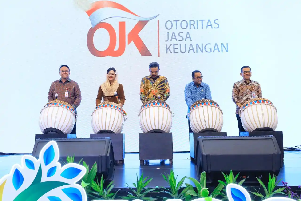 OJK Gelar EKSiS 2025 Dorong Literasi dan Inklusi Keuangan Syariah Nasional