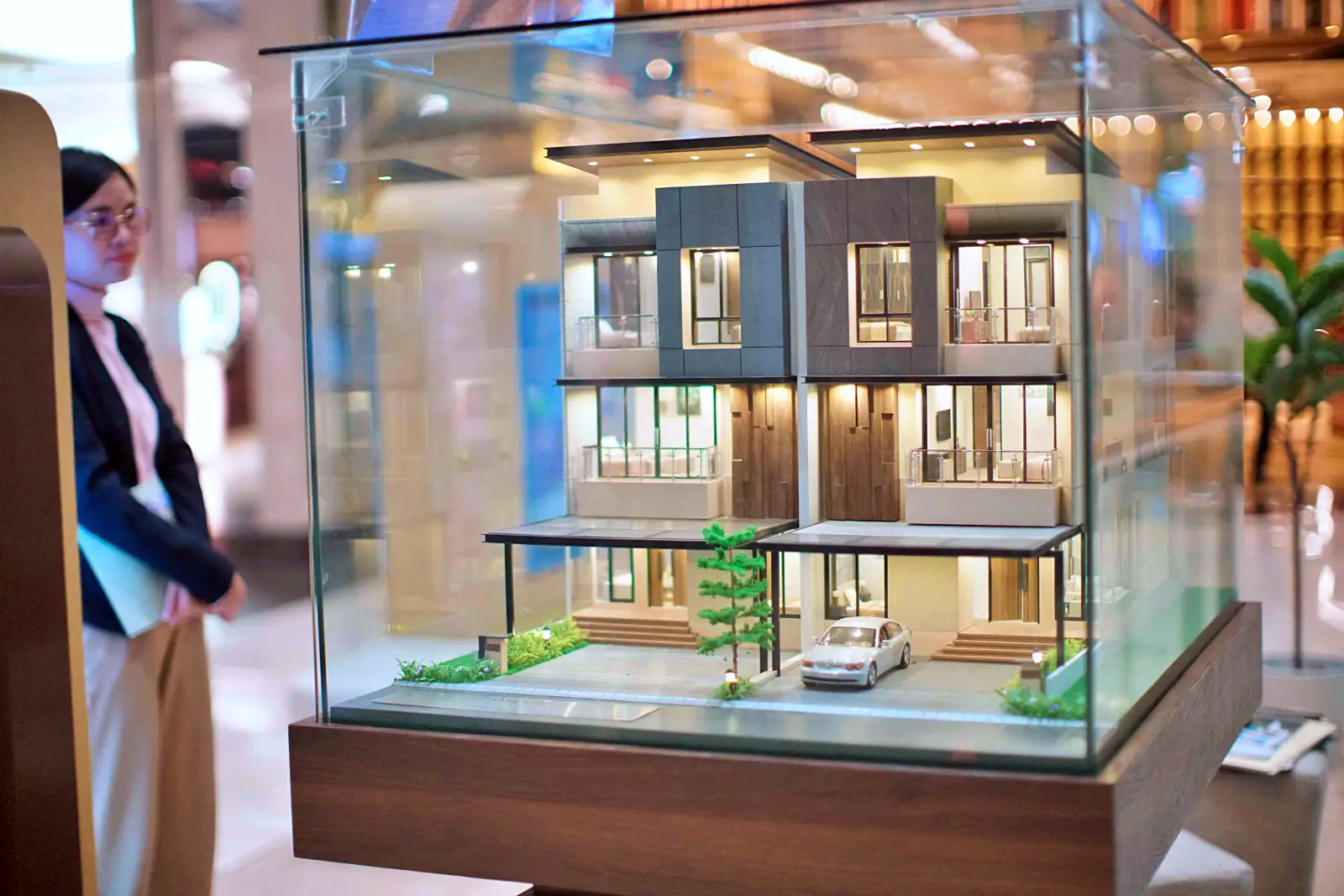 Asing Rutin Koleksi CTRA tapi Pasar Masih Tahan Re-Rating: Ada Apa?