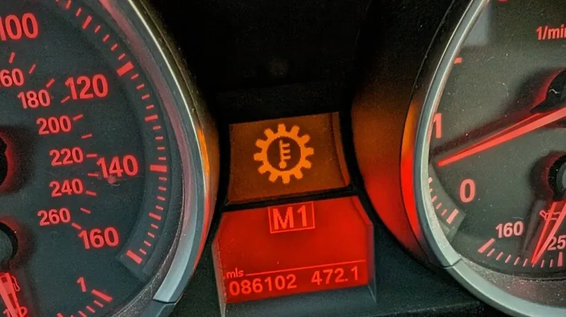 CarFax: Odometer Mudah Dimanipulasi! Pembeli Mobil Bekas Harus Tahu