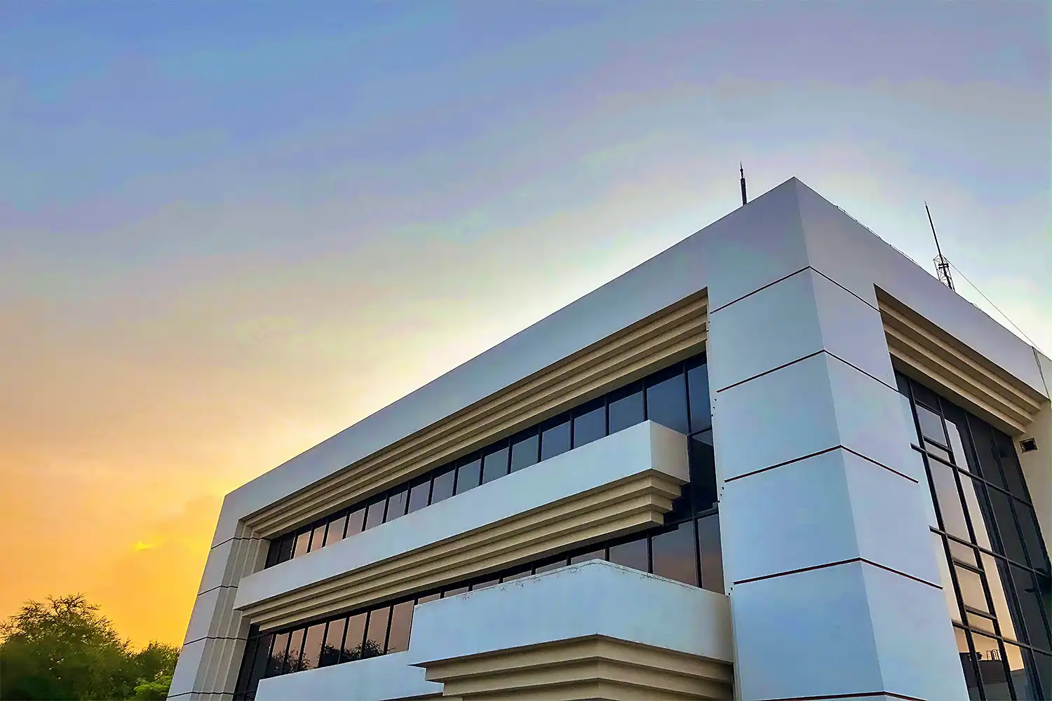 Apa Saja yang Disahkan RUPSLB LABS? Ini Catatan Detailnya