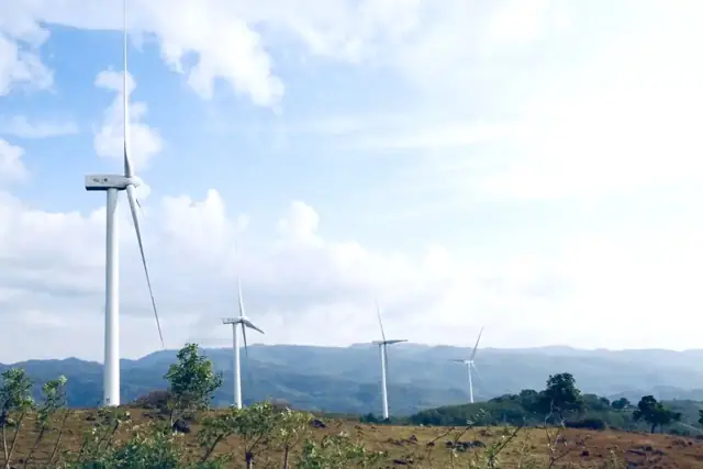 Beda Pandangan soal Capaian ESDM 2025, IESR Justru Melihat Lampu Kuning Transisi Energi