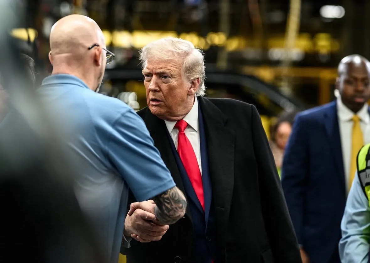 Tarif Trump Muncul Lagi, Tekanan ke Iran Berisiko Buka Perang Dagang Baru