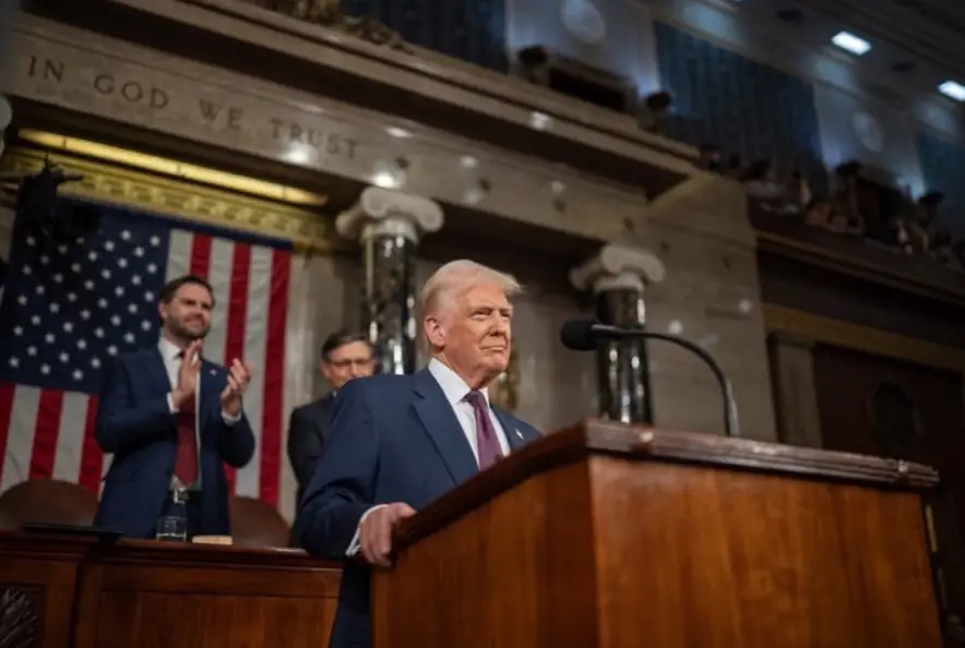 Trump Ancam Eropa dengan Tarif 10 Persen demi Greenland