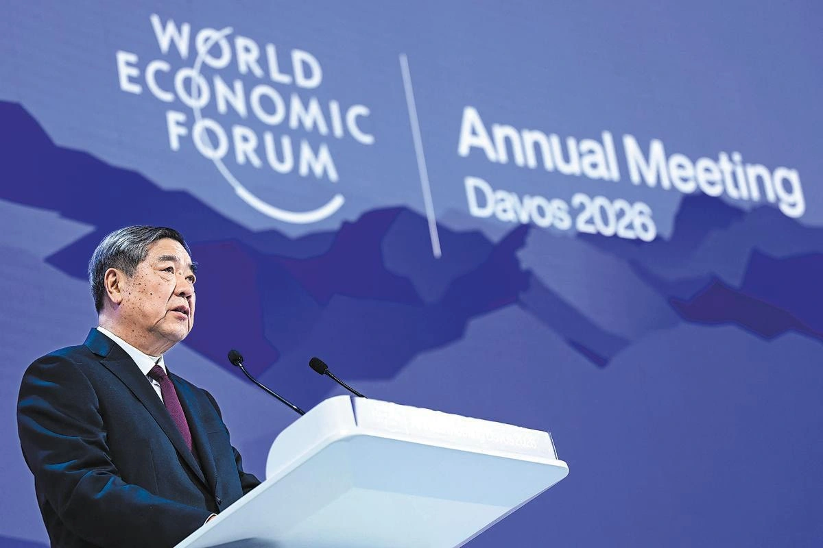 China Tak Banyak Bicara di Davos, Menakar Peluang Investasi di Tengah Riuh Barat