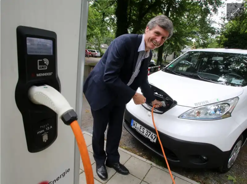 Pakar Jerman: Eropa Tertinggal 20 Tahun dari China soal Baterai