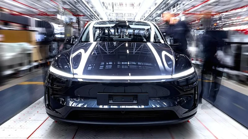 Pengembangan Bisnis Terhambat, Robotaxi Tesla Kerap Kecelakaan