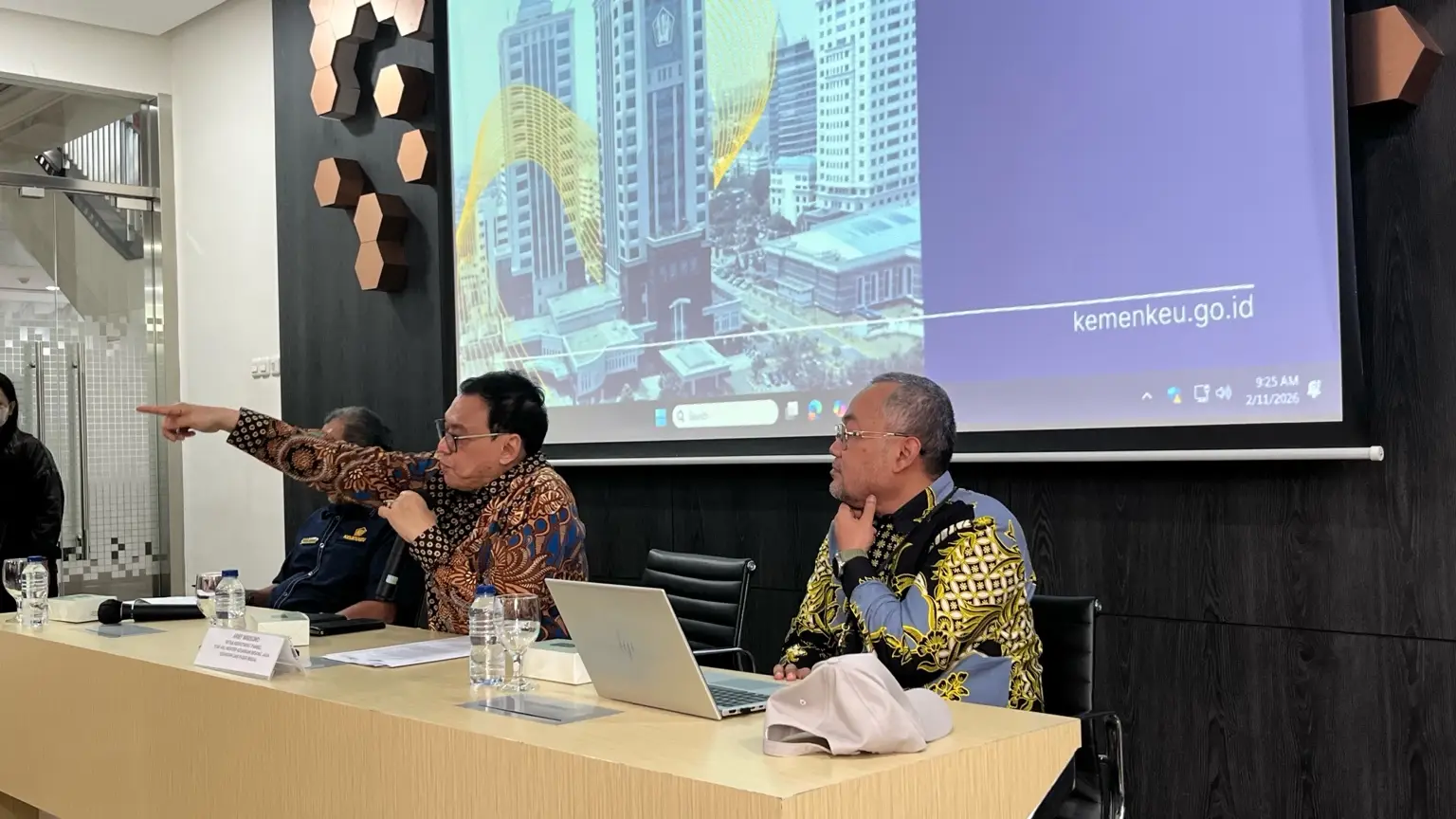 Pansel Tegaskan Calon Komisioner OJK Bebas Partai Politik dan Nepotisme