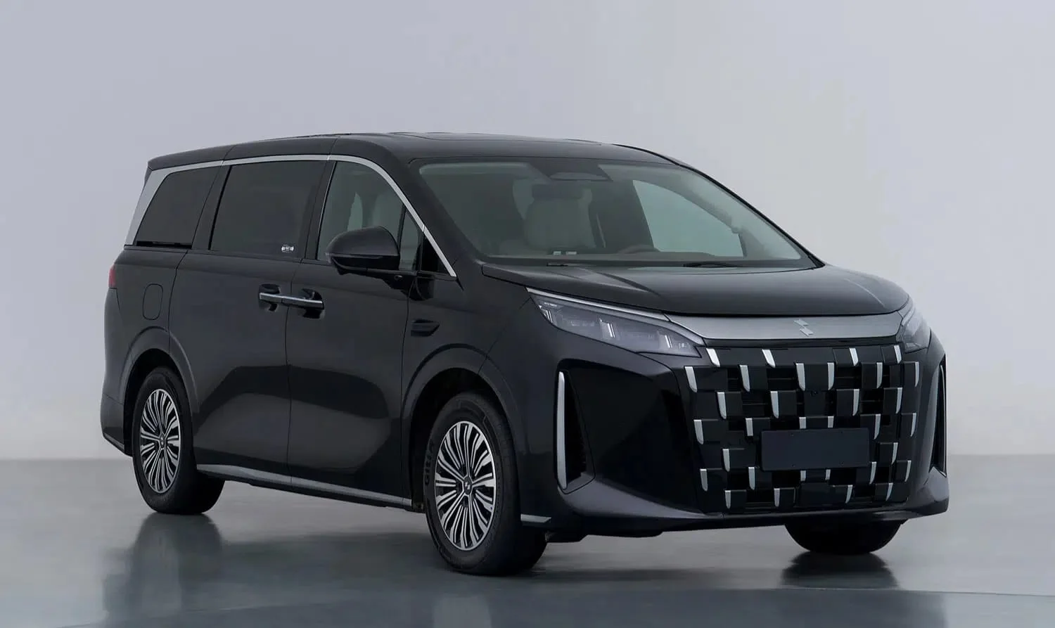 BYD Kenalkan Calon Rival Wuling Darion, MPV PHEV untuk Armada Taksi