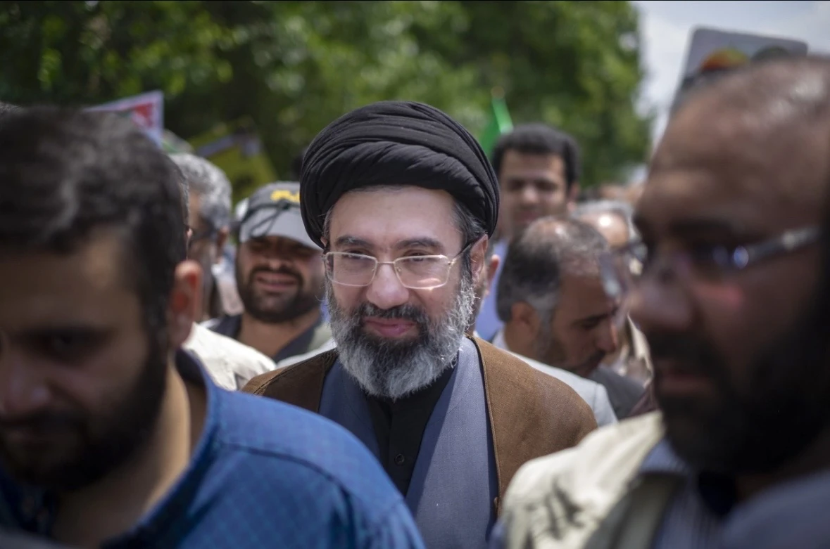 Mengenal Mojtaba Khamenei, Sosok yang Disebut Berpeluang Gantikan Ali Khamenei di Iran