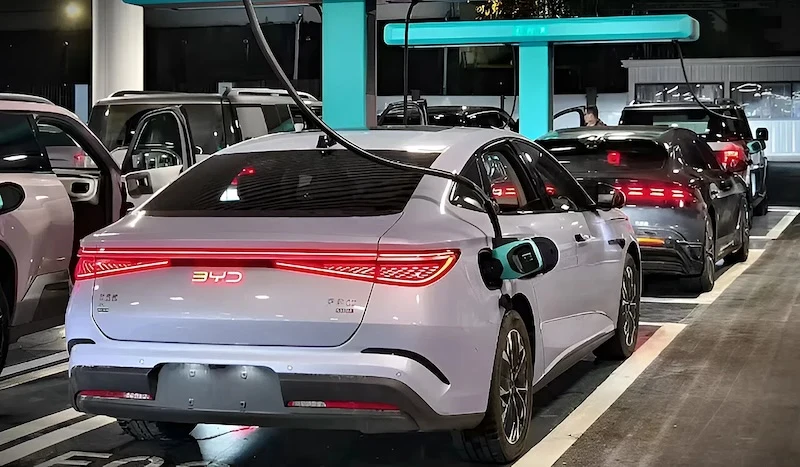Charger 1.500 kW BYD Ubah Peta Persaingan EV, Apa yang Spesial?