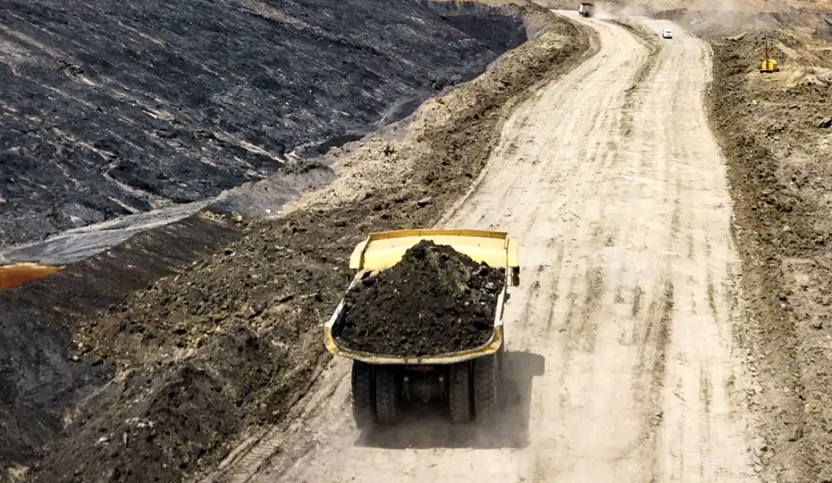 Laba Bayan Resources Turun 16,88 Persen, Tersisa USD784 Juta