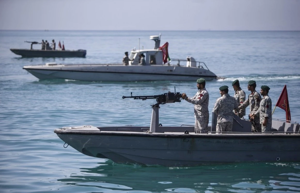 Garda Revolusi Iran Ancam tak Akan Ada Setetes Minyak Keluar dari Timur Tengah