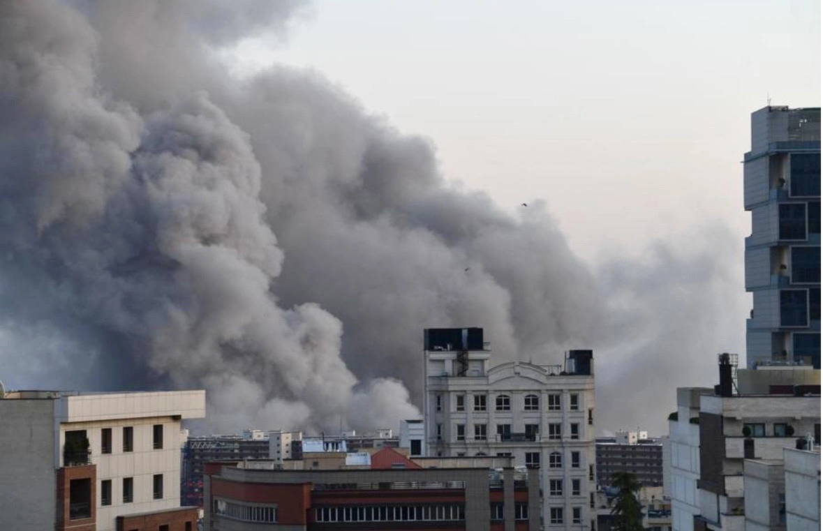 Perang Dorong Minyak ke USD100, IHSG Berpotensi Ikuti Pola 2022