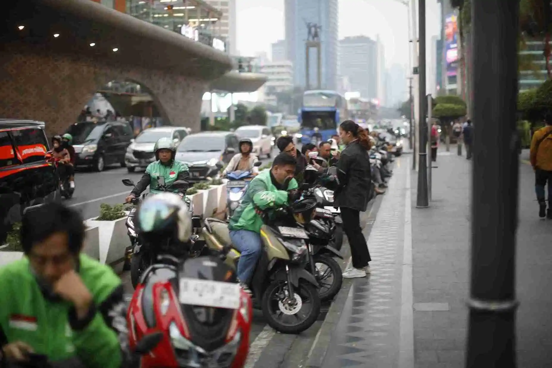 ISEAI Beberkan Dampak WFH 1 Hari: UMKM Terpukul, Ojol Kehilangan Order