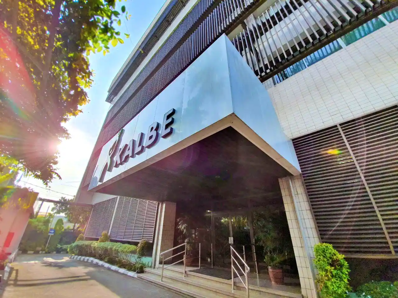 Kalbe (KLBF) Catat Kinerja Positif di 2025,  Pendapatan Tembus Rp35,32 Triliun