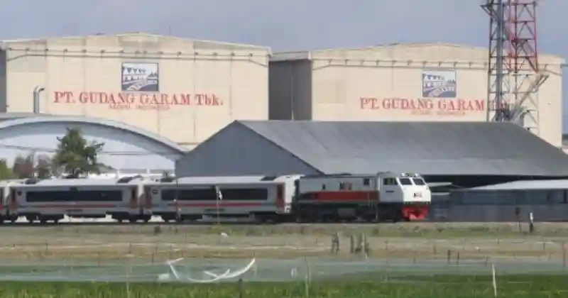 Pendapatan Melemah, Laba GGRM Justru Ngebut Naik