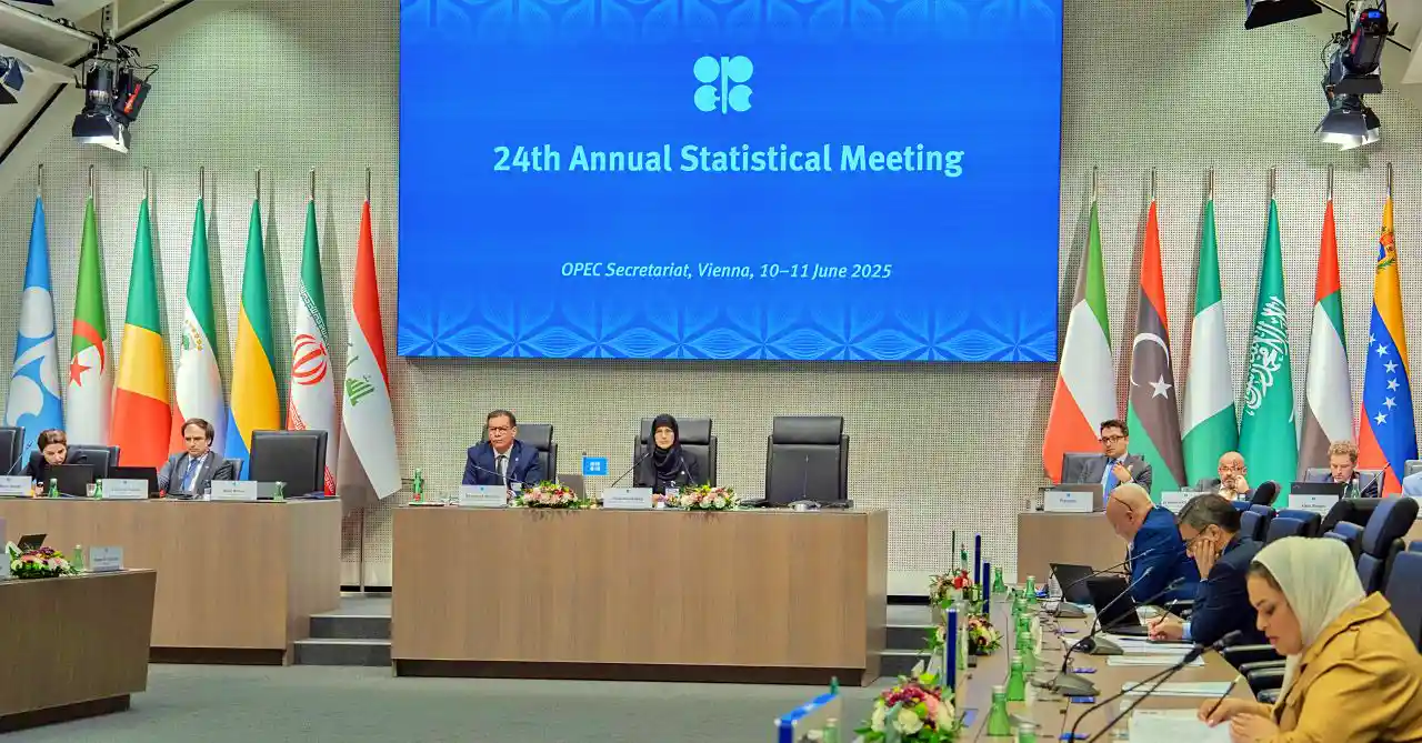 Tegas, OPEC+ Pangkas Produksi 206 Ribu Barel Mulai Mei 2026