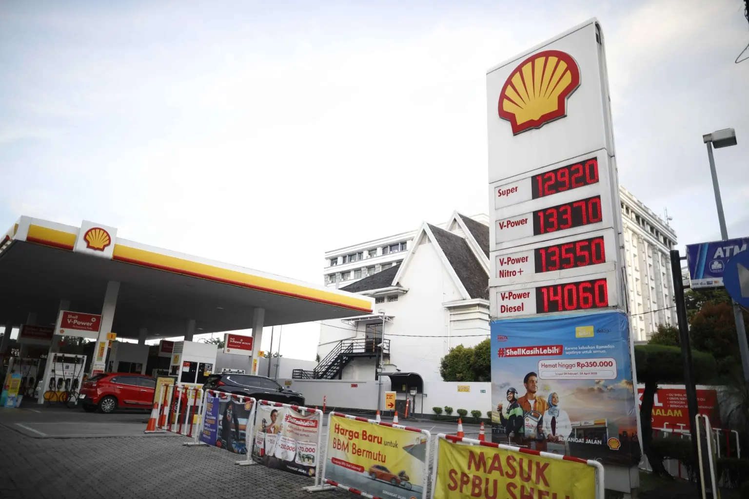 Harga Minyak Tembus USD100, AS Siapkan Blokade Pelabuhan Iran