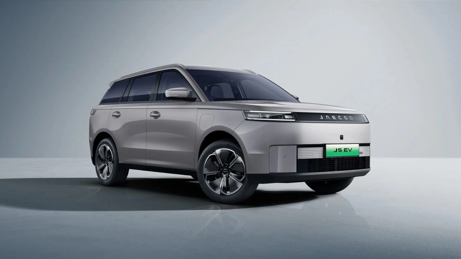 Jaecoo J5 EV vs Geely EX2, Mana Mobil Listrik Terbaik?