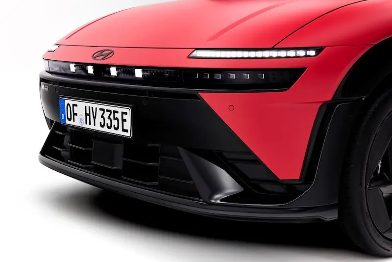 Hyundai IONIQ 3 Hadir, Jarak Tempuh Hampir 500 Km