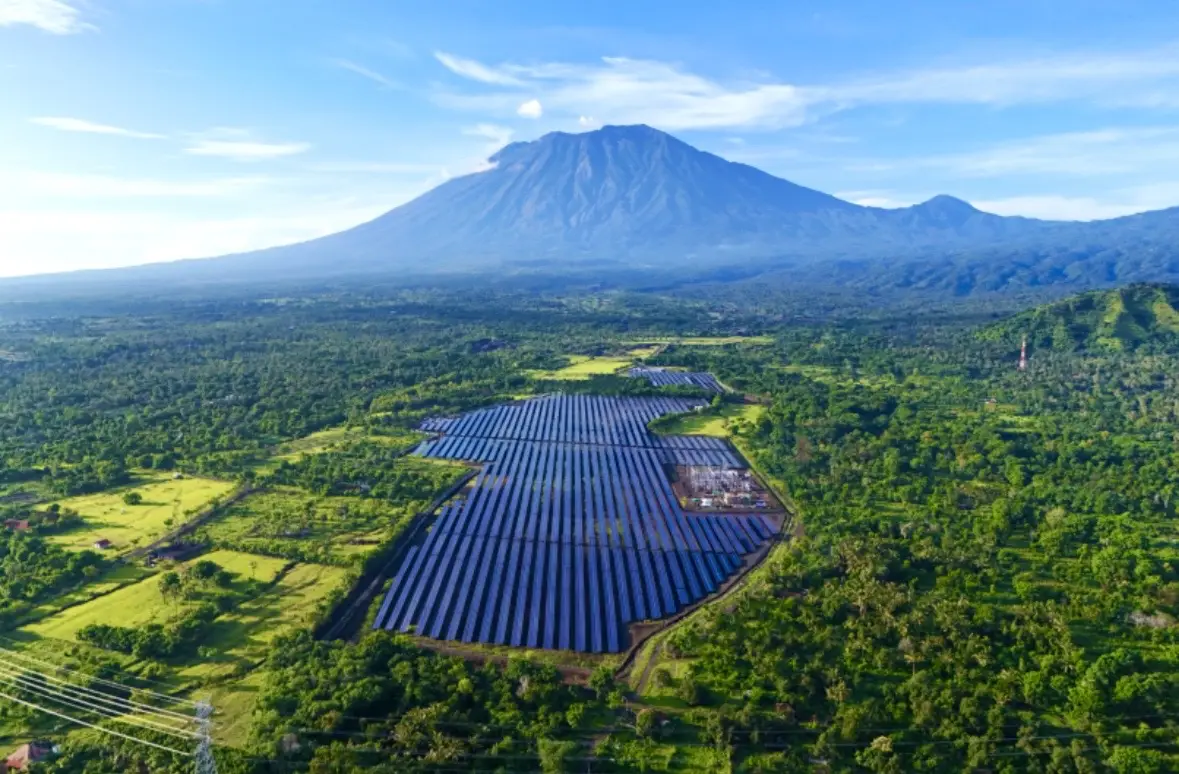 Surya dan Baterai Makin Murah, Ketergantungan RI pada Diesel Justru Masih Dipelihara