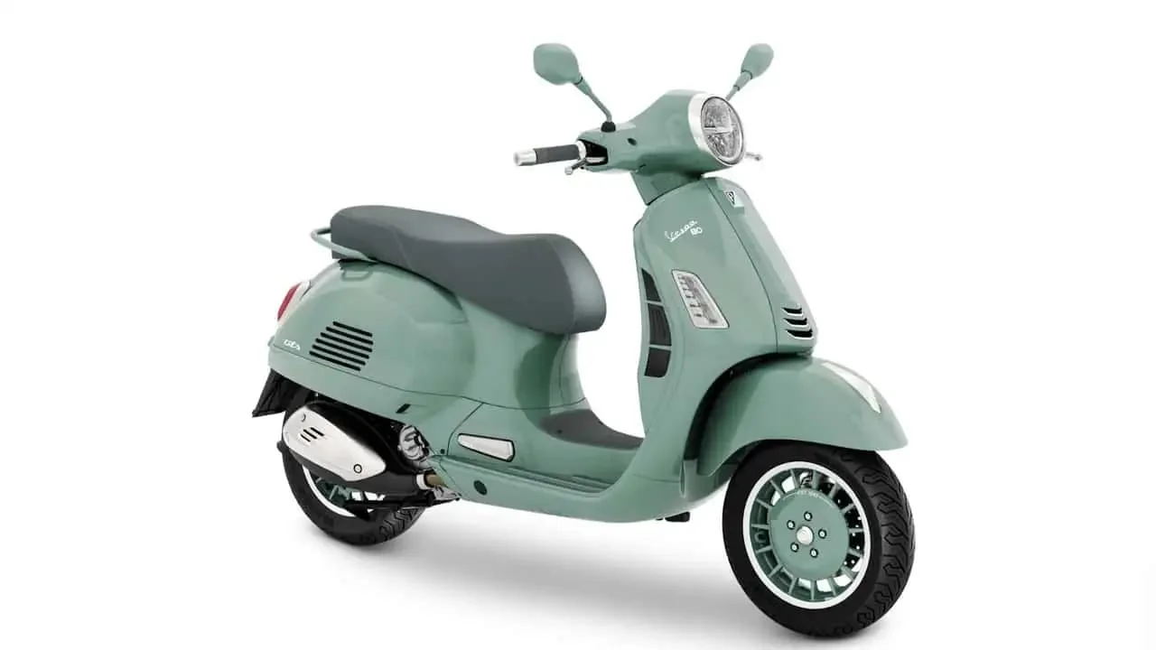 Skuter Ikonik Vespa GTS 80TH, ini Detail Menariknya