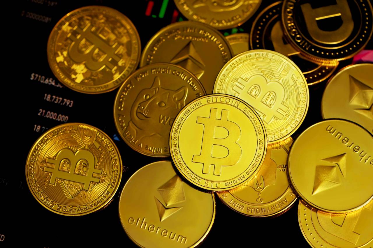 Bitcoin Dekati USD83.400, Pasar Pantau Inflasi AS dan Iran