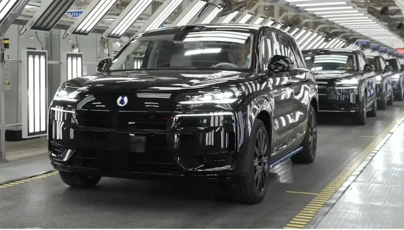 BYD Bawa Denza Tembus 500 Ribu Unit Produksi Global