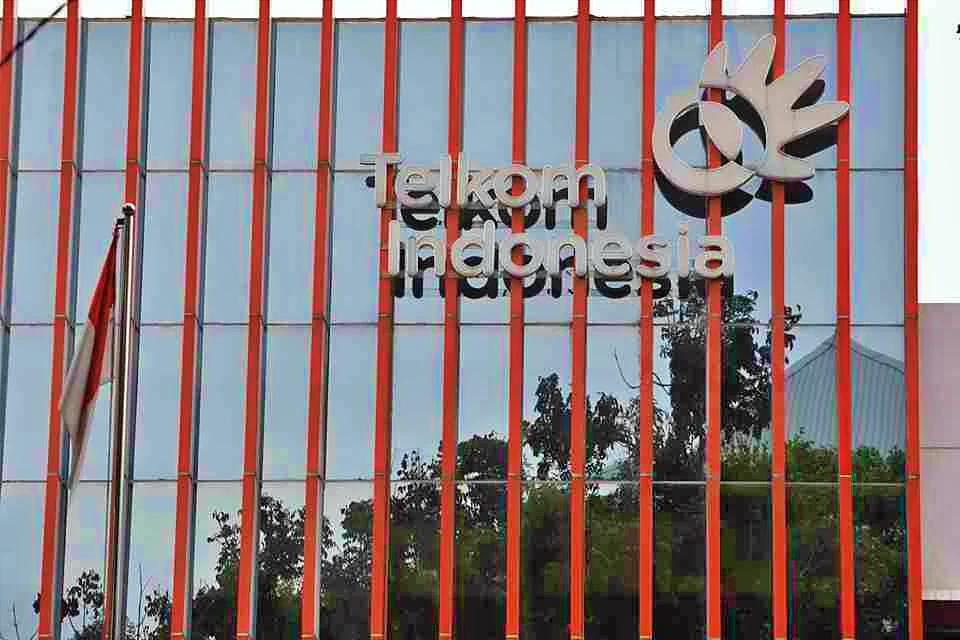 TLKM Dibuat Ramping, Laba Tertekan: Analis Pangkas Target Harga 