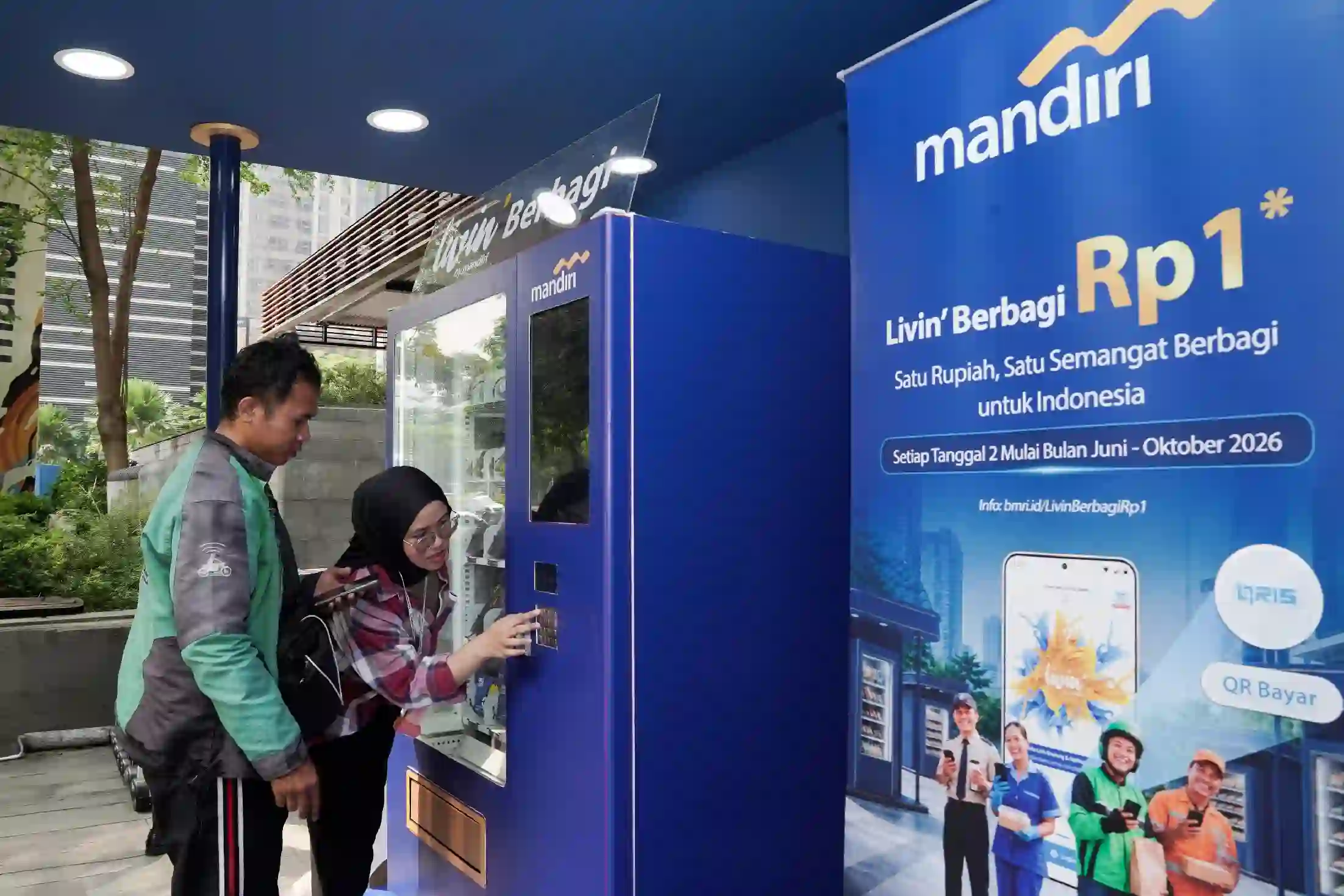 Bank Mandiri Bagikan 3.360 Paket Makanan Lewat QRIS Rp1