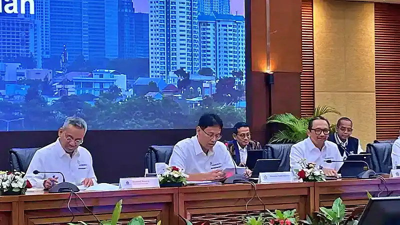 Purbayakan Diisukan Dicopot, Prabowo Mendadak Gelar Rapat di Danantara
