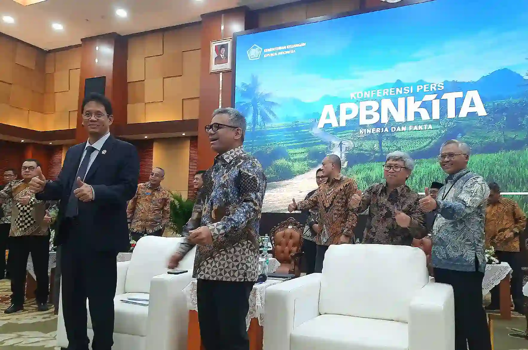 Purbaya: Penerimaan Bea dan Cukai Rp123,8 Triliun, Aktivitas Manufaktur Meningkat