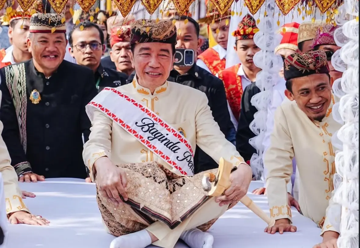 Ekonom Nilai Safari Politik Jokowi Bisa Jadi Sentimen Negatif bagi Investasi dan Ekonomi