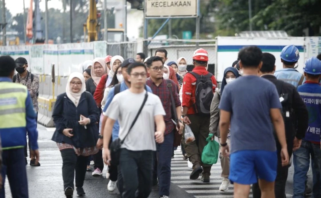 DPR Minta Target Ekonomi 6,5 Persen Dibayar dengan Lapangan Kerja, bukan Optimisme